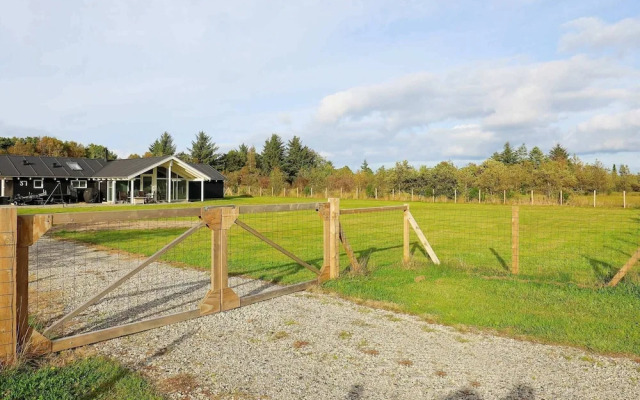8 Person Holiday Home in Albaek