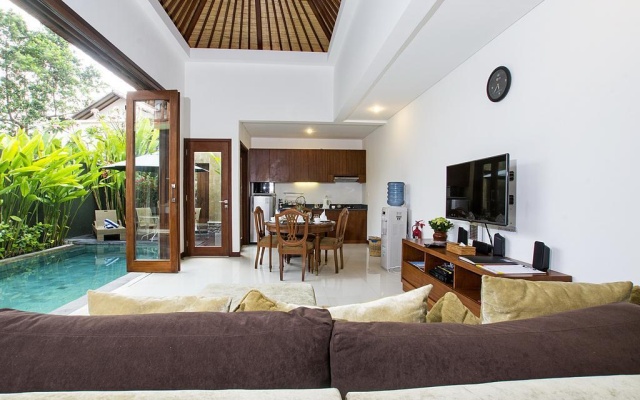 Villa Omah Mutiara – Guest Rooms – Kerobokan Kelod