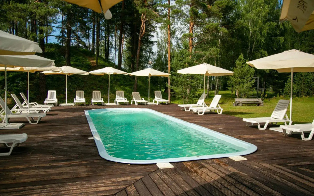 Krasny Berezhok Park Hotel