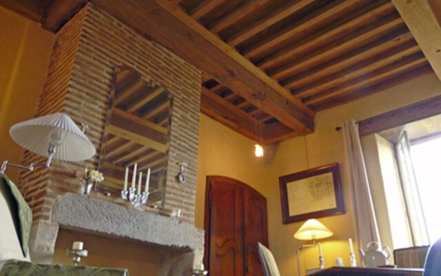 Chambres dHôtes Au Château