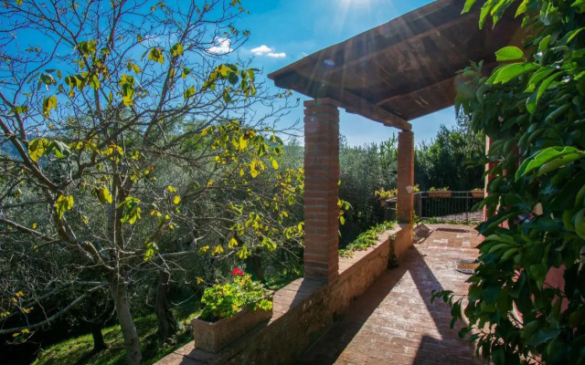 ALTIDO Great House with Garden, Pool & Mountains View