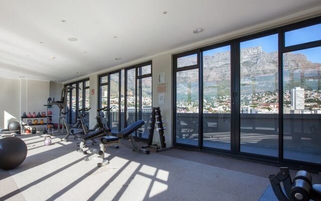 Four Seasons Apartments by CTHA