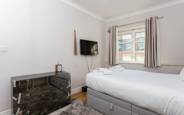 Flat Near Liverpool Street With 2 Bedrooms