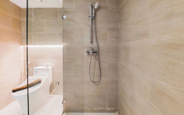 Best Deal And Homey 1Br Apartment Carstensz Residence