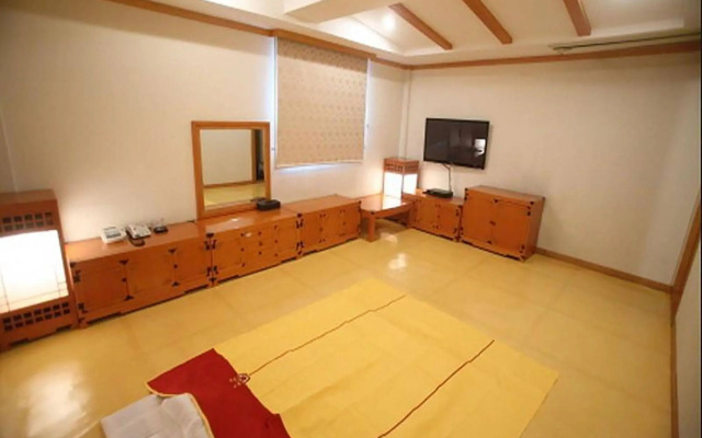 Suncheon Royal Tourist Hotel