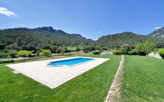 Villa With 6 Bedrooms In Orient With Wonderful Mountain View Private Pool And Furnished Terrace