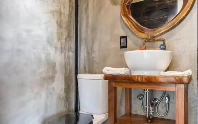 Cabane Container Hotel - Adults Only