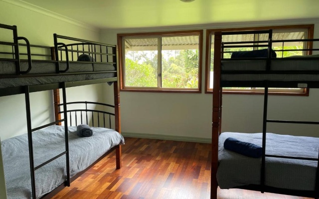 Amamoor Homestead B&B and Country Cottages – Guest Rooms – Amamoor