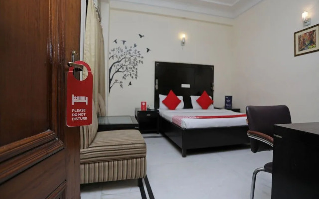 OYO Rooms GK 1
