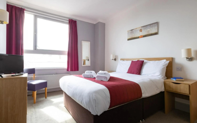 The Carlton Hotel