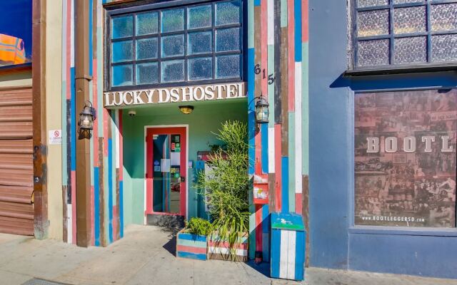 Lucky D's Hostel