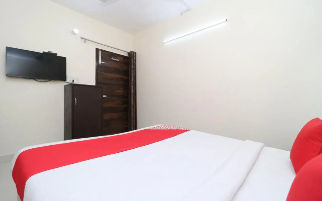 OYO Flagship 70228 Hotel Green Tower