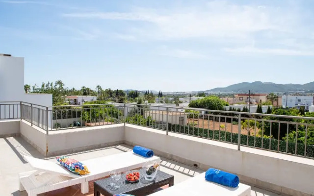 Villa Topaz
