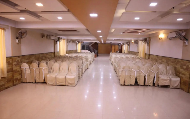 Smilestay BNS Lodge