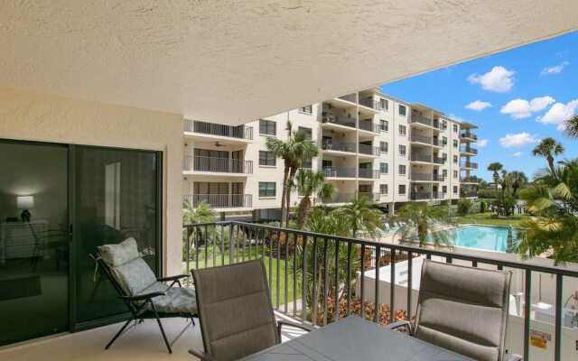 Golden Shores 210