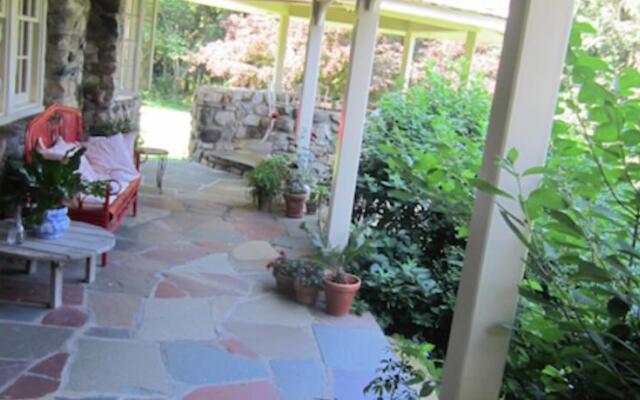 North Salem Country House