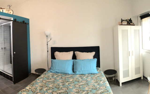 Aux Belles Vacances- Adult Only