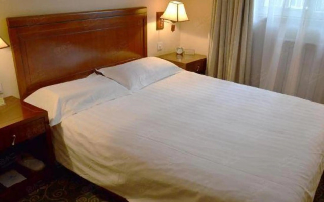 Huajing Hotel