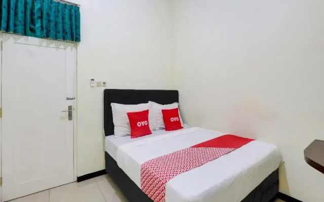OYO 90709 Djati Guest House