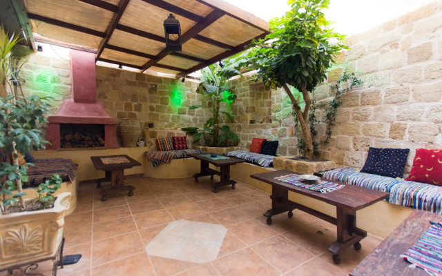 Spot Hotel