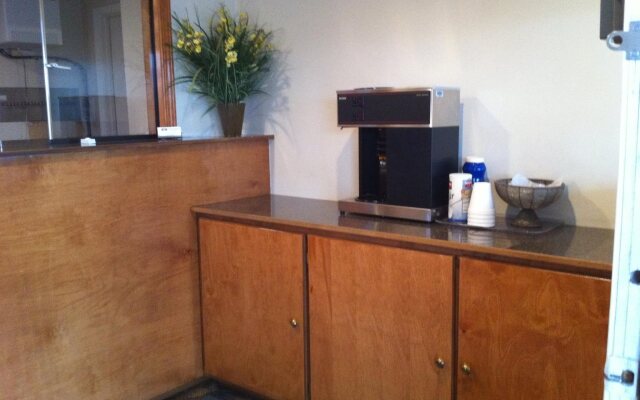 Regency Inn Bald Knob
