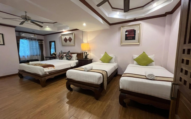 Pha Thai House