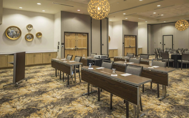 Hilton Garden Inn Pittsburgh Airport