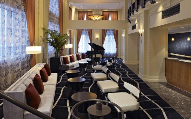 Hu. Hotel