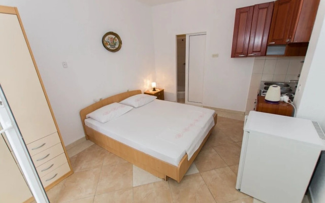 Miljko - 80 m From Beach - SA2