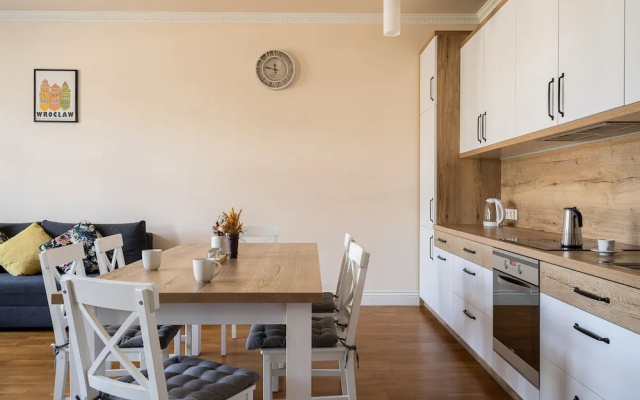 RentPlanet - Apartament Białoskórnicza