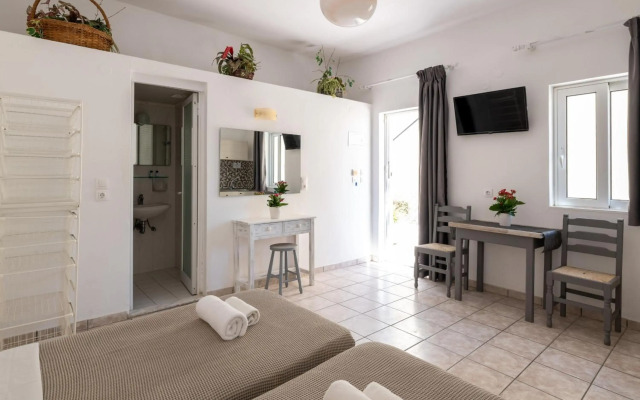 Pefkos View Suites & Maisonette