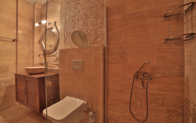 Caravanserai Inn Hotel