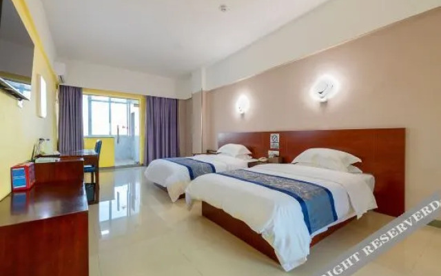 Heyi Apartment