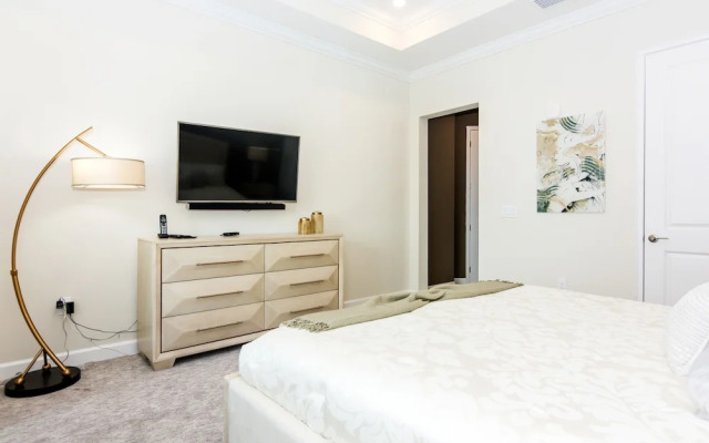 Top Deluxe Apartment at Storey Lake 262817