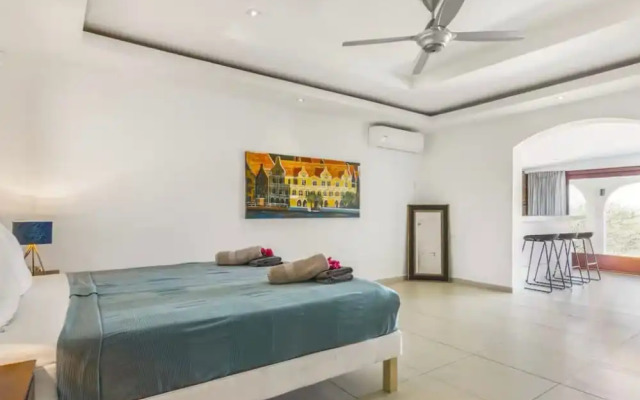 Beautiful villa in Willemstad Curazao