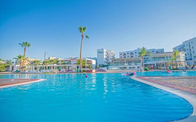 Marlita Beach Hotel Apartments