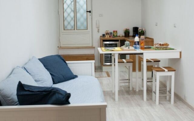 Canelli House