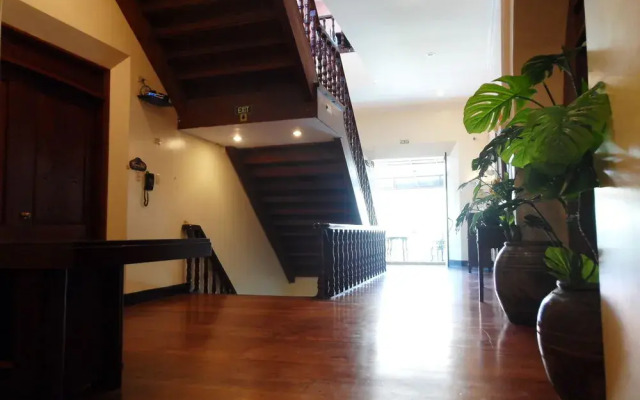 RedDoorz Plus @ Calle Crisologo Vigan