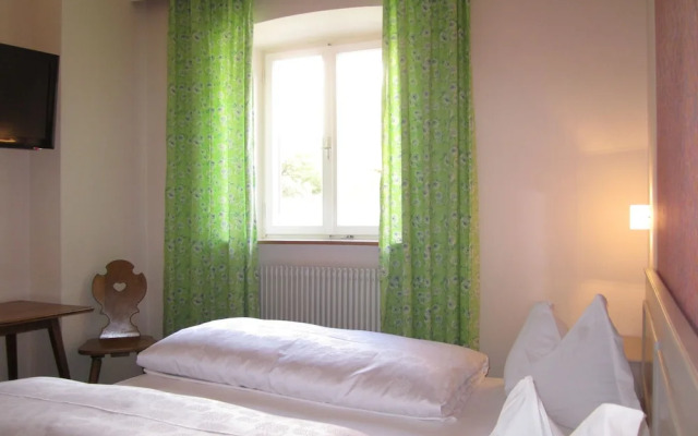 Hotel Schuster