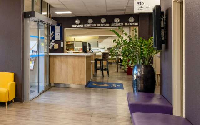 Comfort Hotel Aeroport Lyon St Exupery