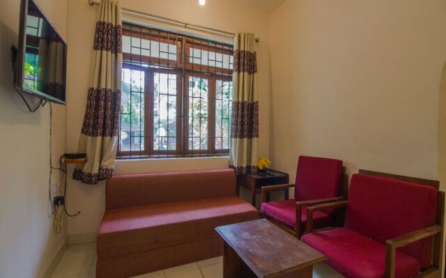 OYO 15758 Elegant 1 BHK Calangute