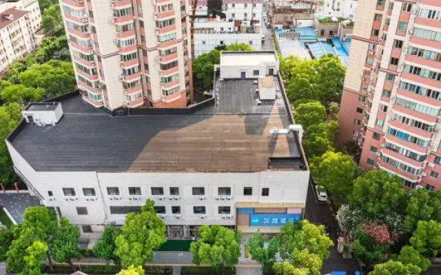 HanTing Hotel (Shanghai Tongji University Quyang Road Subway Station)