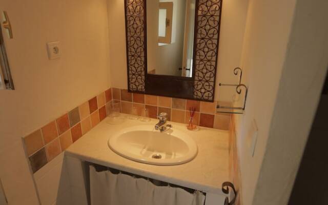 Lou Pataclet - Chambre d'hôtes Cigalou