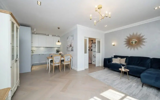 Toompea Castle 2 BR Old Town Apartment