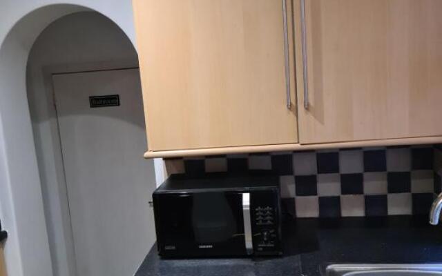 Fields Home a Stunning 3 Bedroom-Sleeps 5