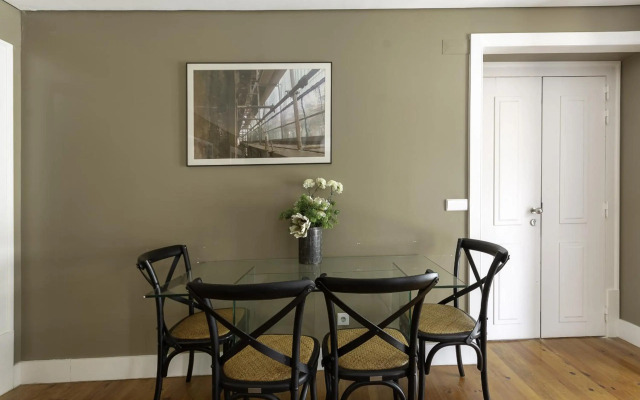 Dockside Apartment by Innkeeper