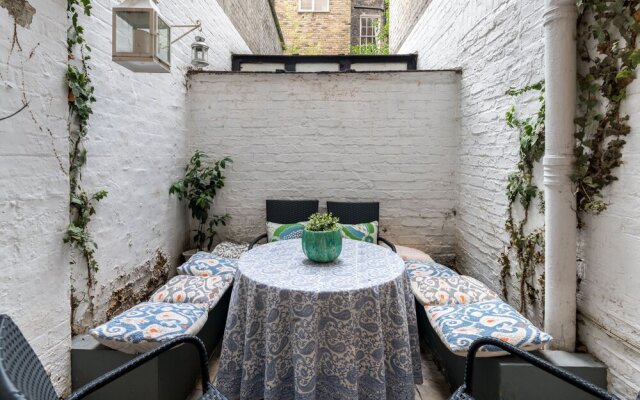 ALTIDO Charming 1BR flat w Patio in the Heart of Pimlico