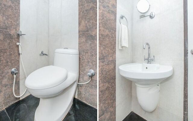 OYO 13786 Rekha Residency