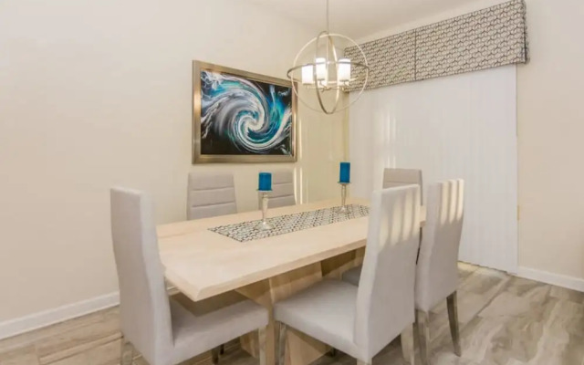 Amazing Townhome with private pool SL3054