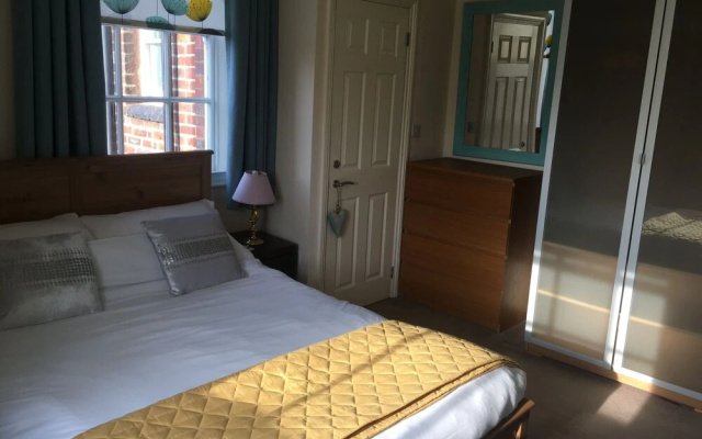 Peel House Apartments